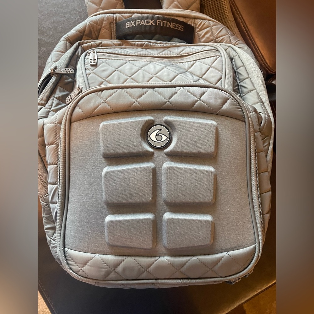 Six pack Fitness Expedition 300 Insulated backpack.Never used.No food containers